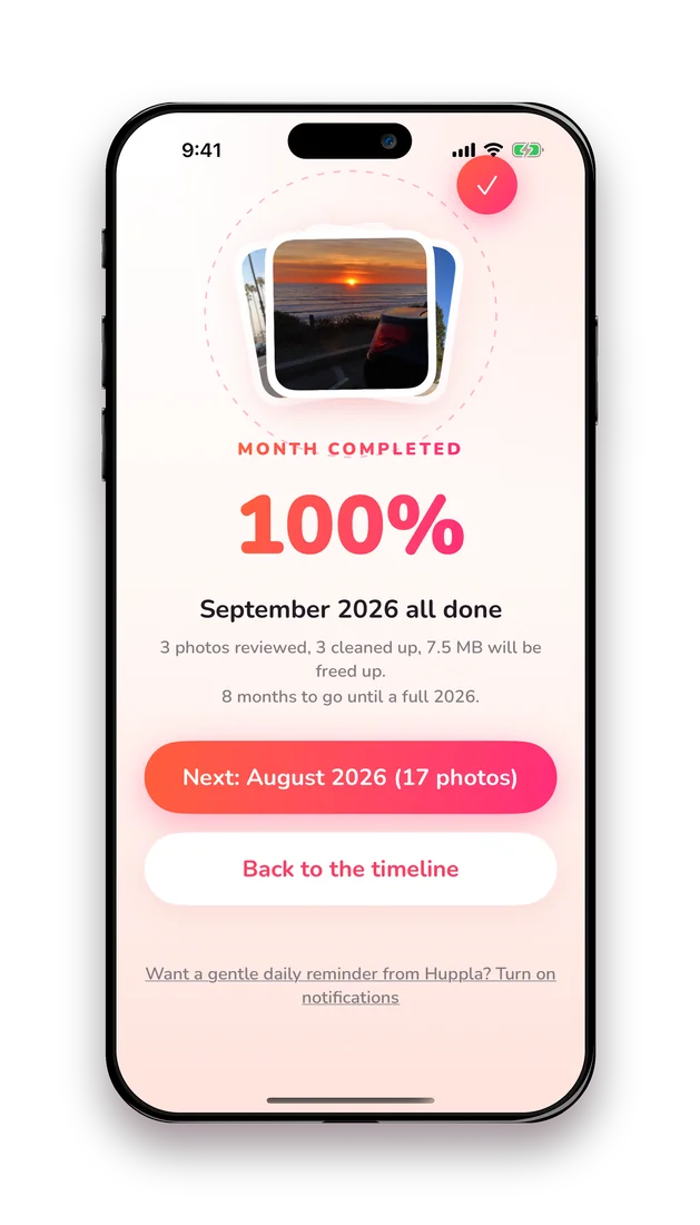 Huppla month completed screen with a 100 percent badge
