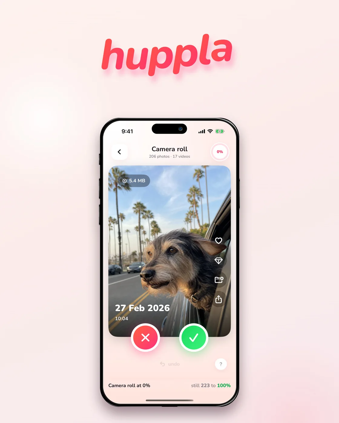 Huppla image on cream
