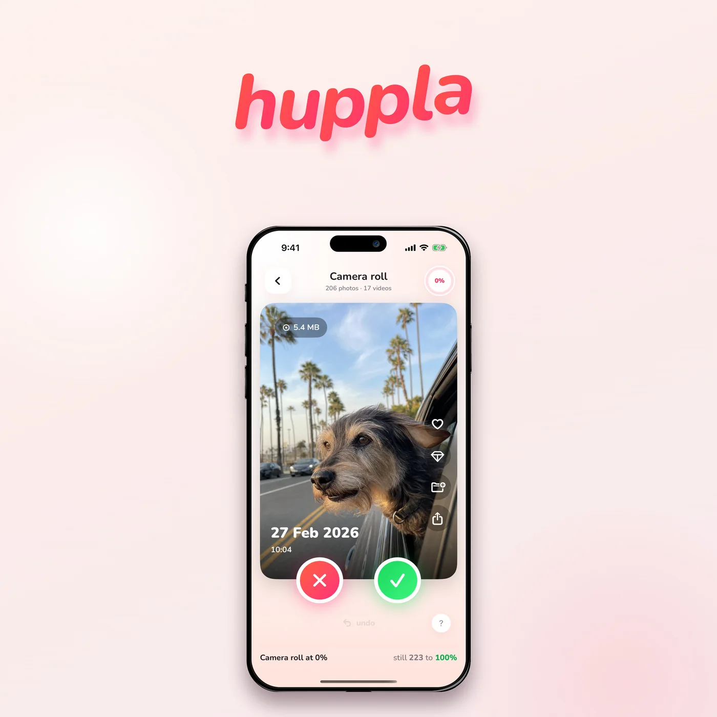 Huppla image on cream